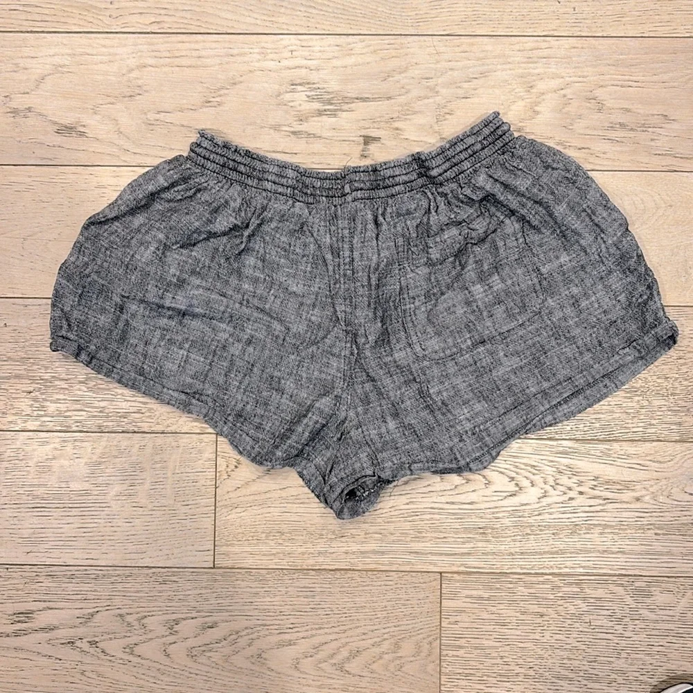 Mossimo Linen Cuffed Shorts with 3 Pockets and Rope Drawstring - Picture 3 of 3